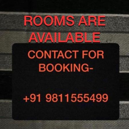 S.R Plaza Hotel Khurja Esterno foto